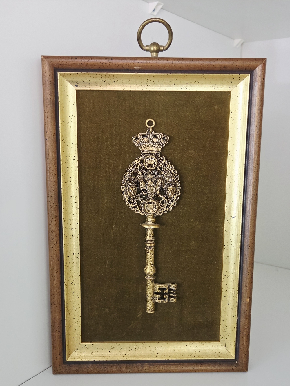 Vintage B&S Creations NY Framed Key Wall Art MCM Hollywood Regency Velvet